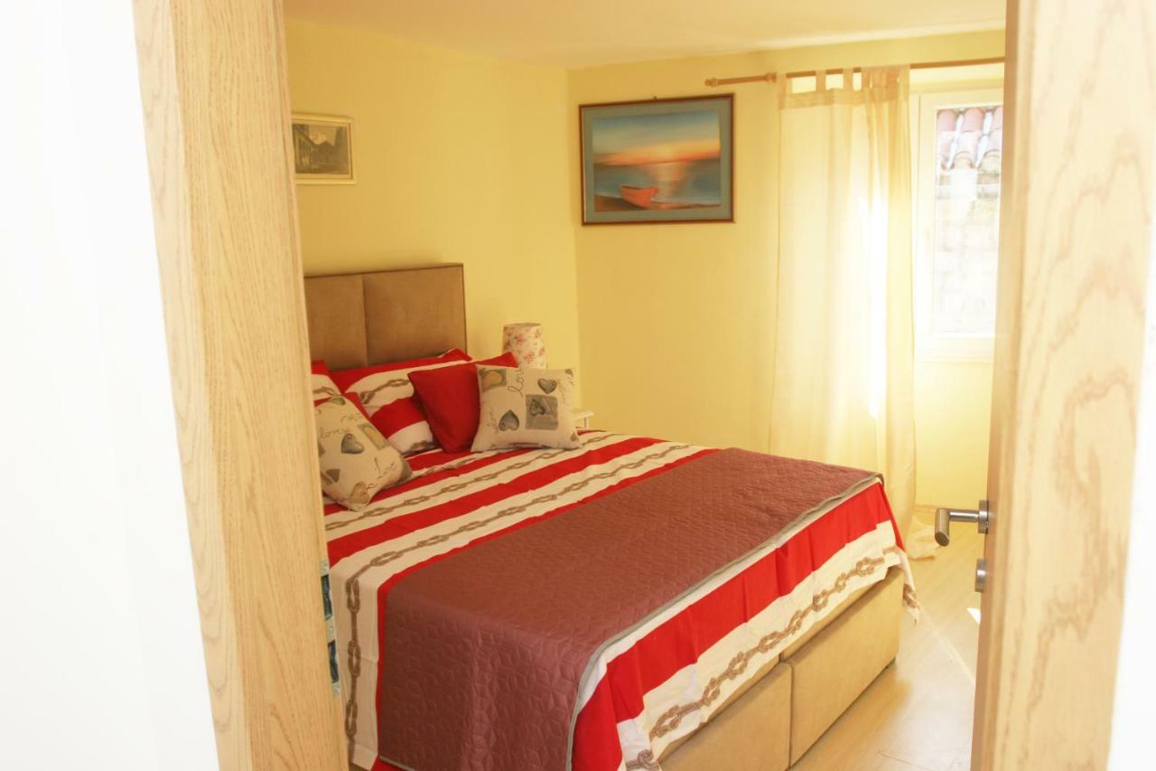 Sara Cosmo Split Apartment Luaran gambar