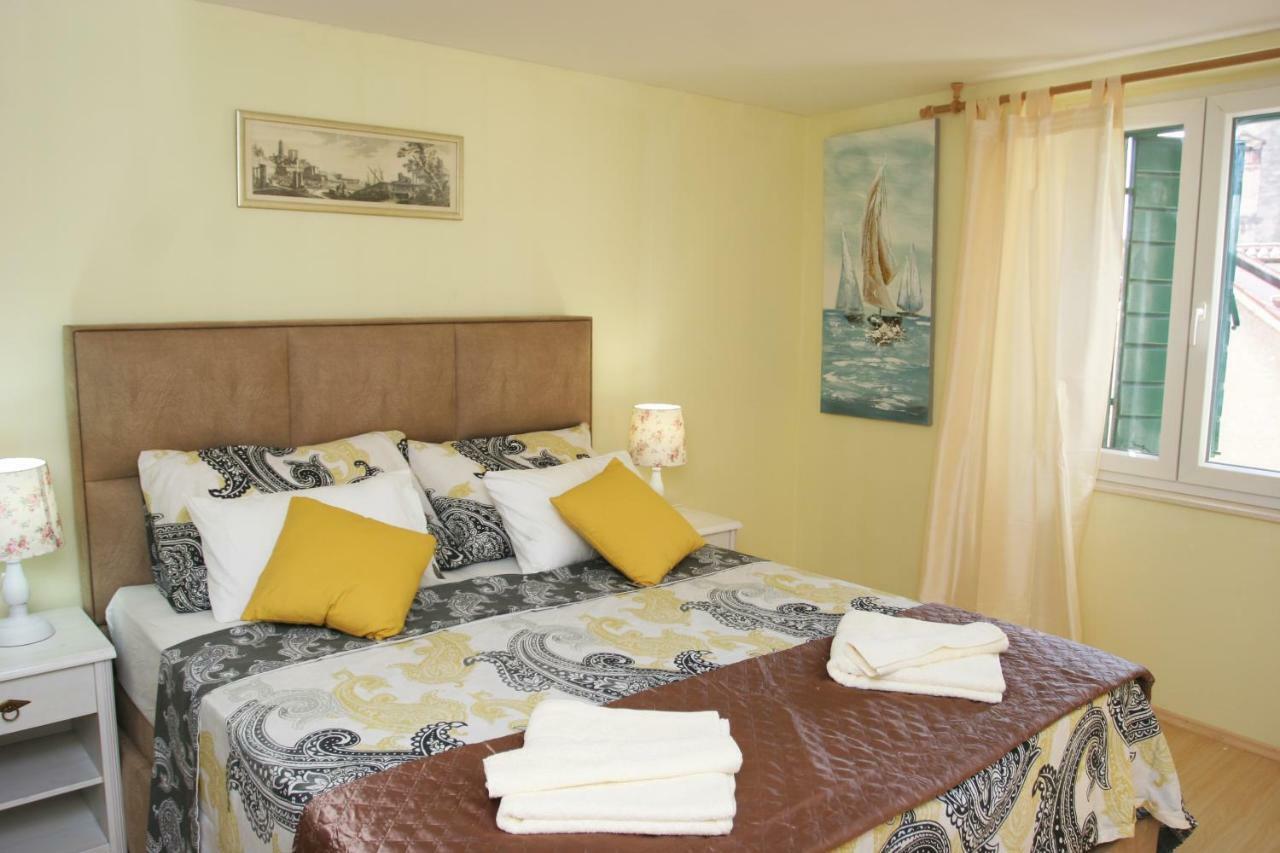 Sara Cosmo Split Apartment Luaran gambar